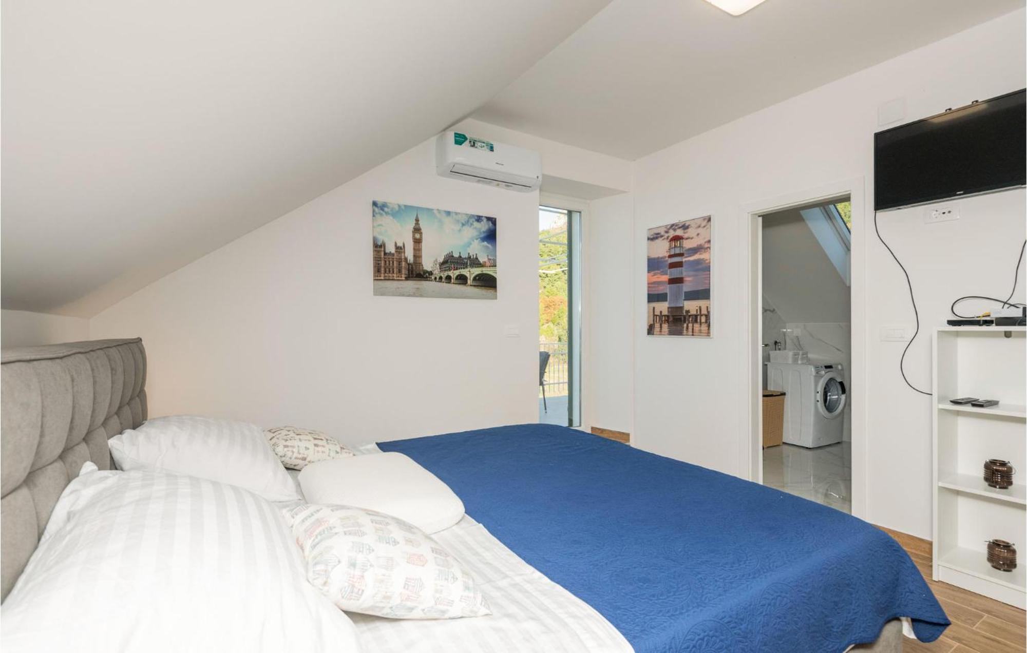 Nice Apartment In Podaca With Wi-Fi Exteriör bild